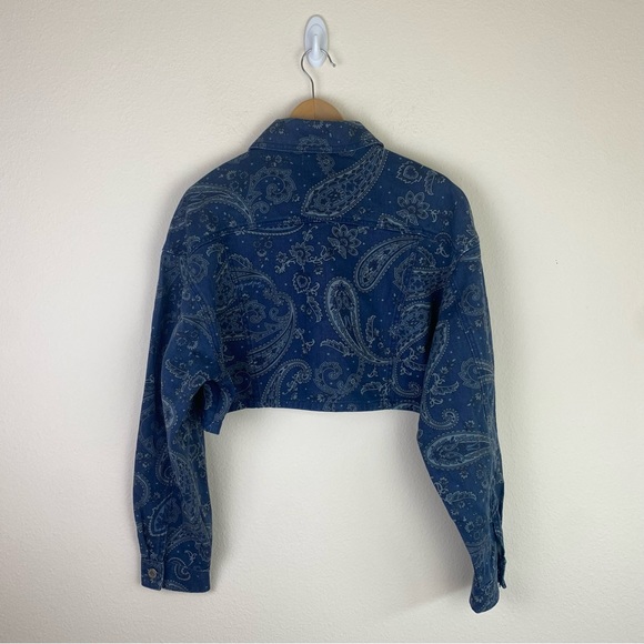 ✨WeWoreWhat✨Cropped Jean Jacket in Night Sky Size XS/S - Picture 8 of 10